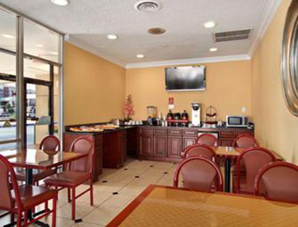 Days Inn By Wyndham Washington Dc/Gateway Ресторан фото